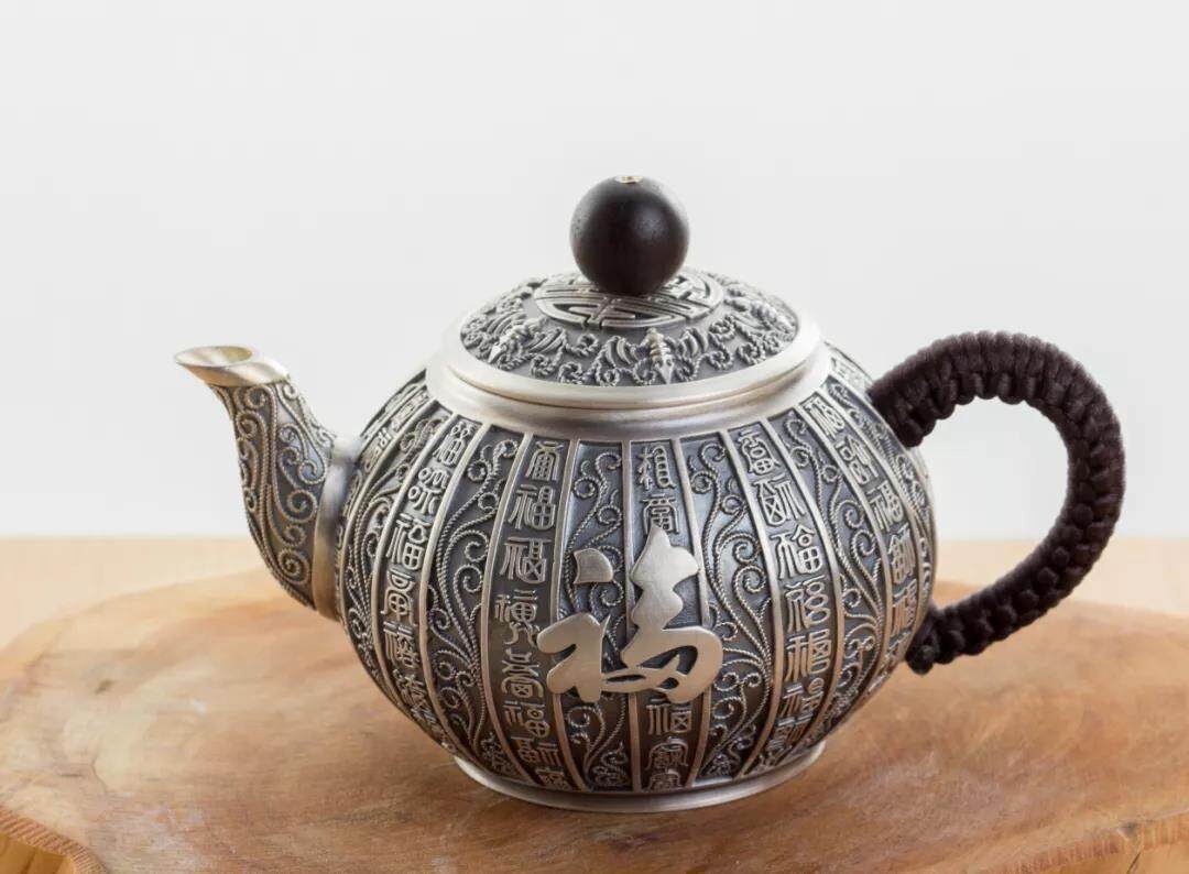 茶人心中的“白月光”，为什么银壶会是爱茶之人的“伴侣”？