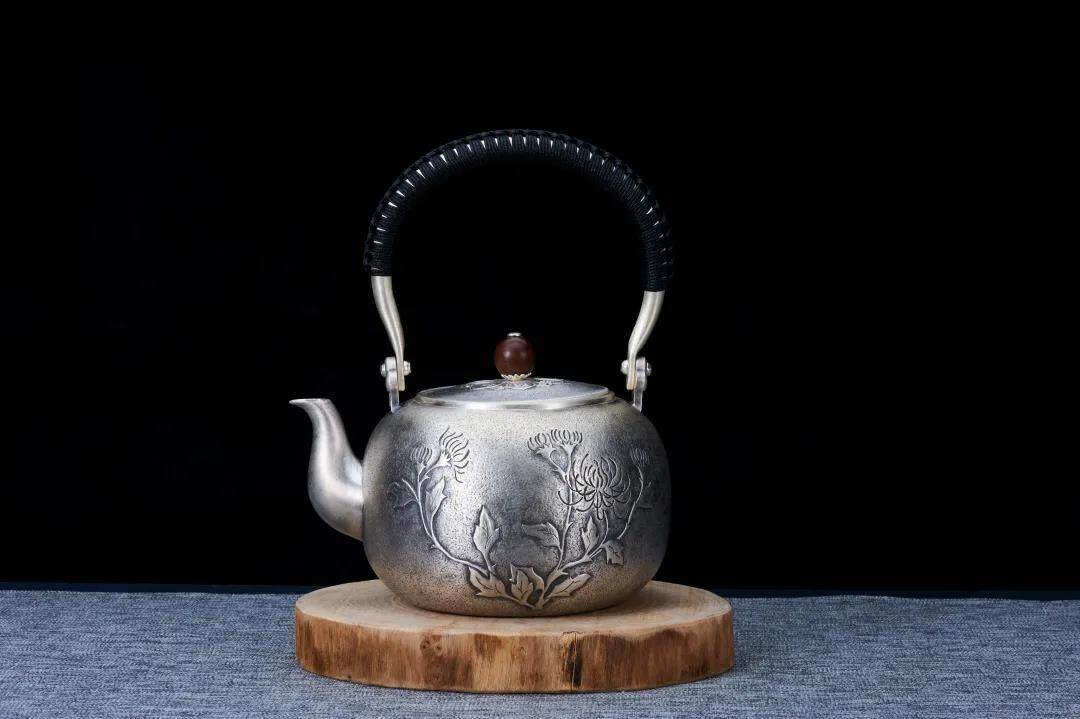 好壶配好茶，一把好壶让喝茶变得更有滋味