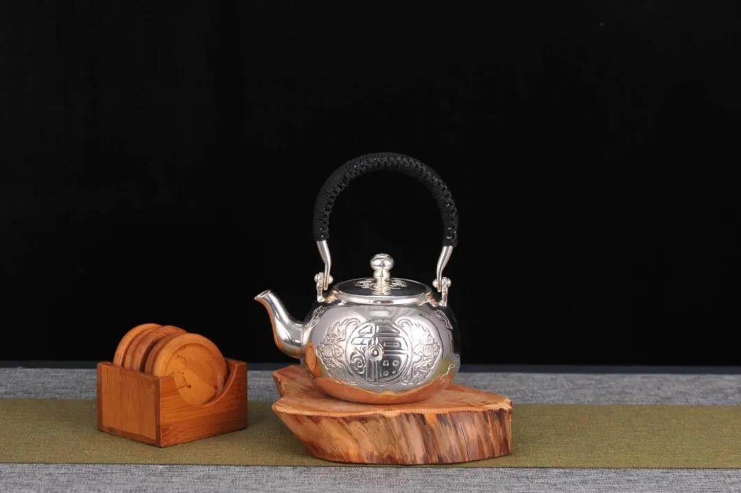 绝美手工银壶的独特魅力，很难让人不动心！！